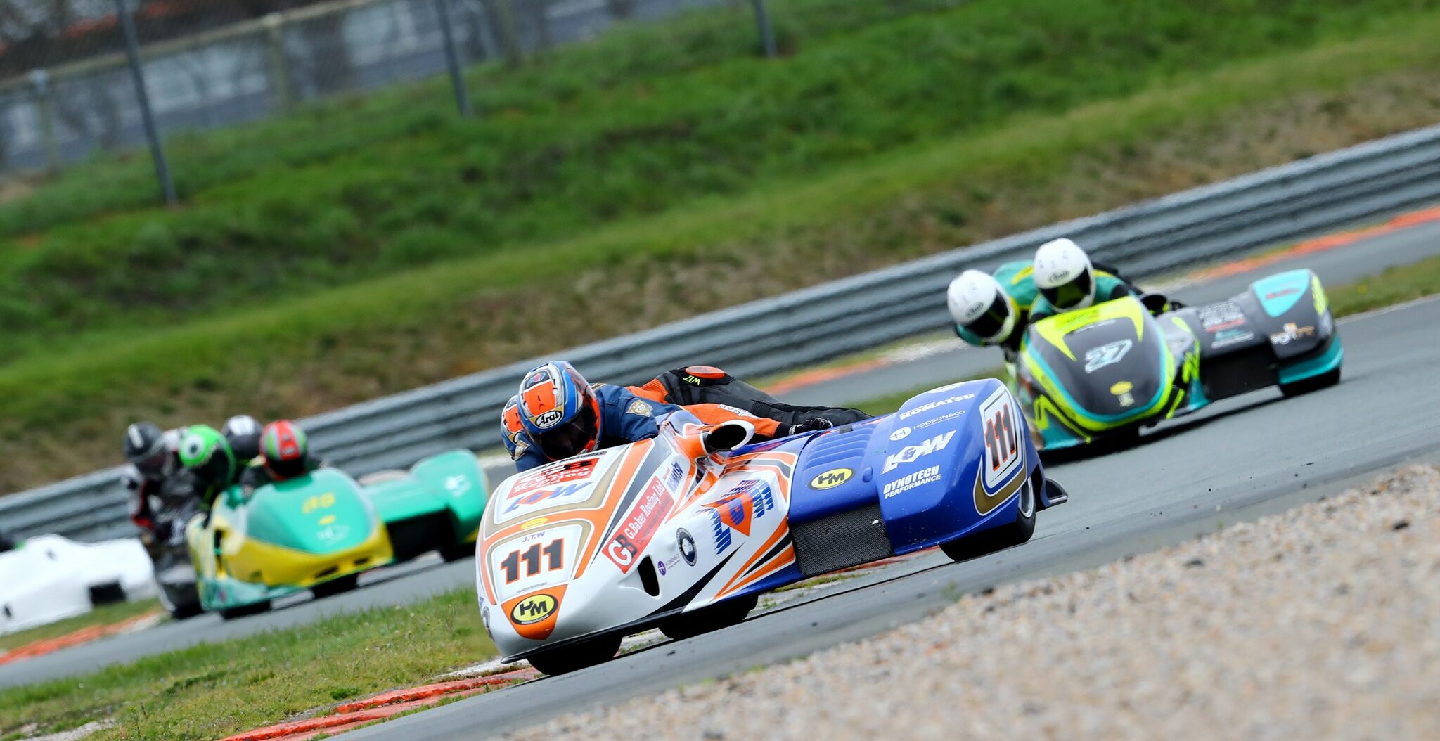 FIM Sidecar: Knapp vier Hände voll Teams am Start