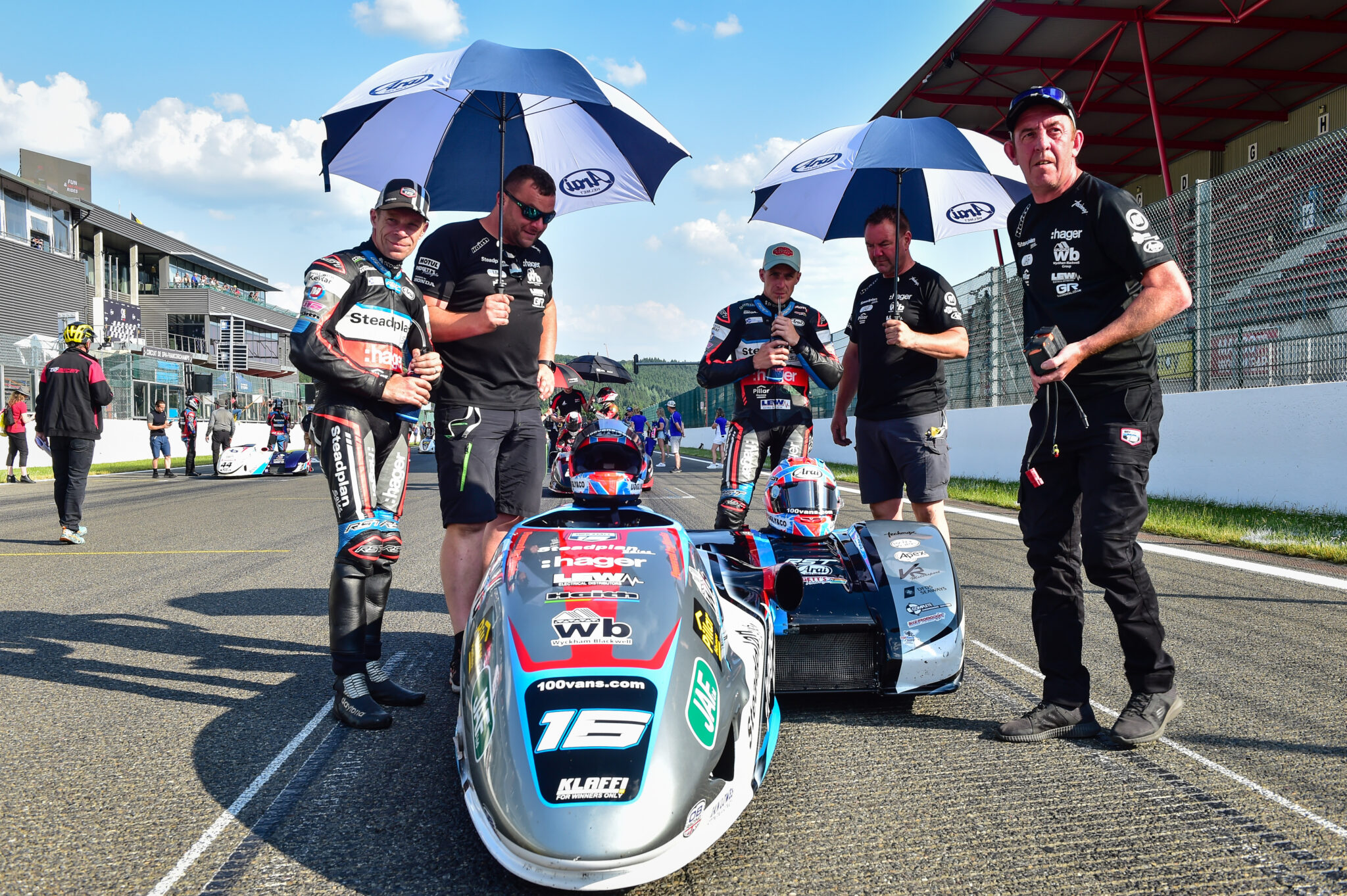 WM Sidecar: Birchall-Brüder gewinnen Hauptrennen in Spa - EURO MOTO