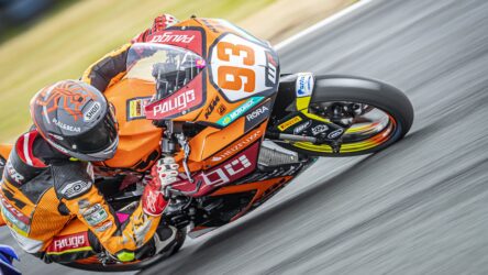 IDM SSP 300: Walid Khan rauscht auf Pole Position