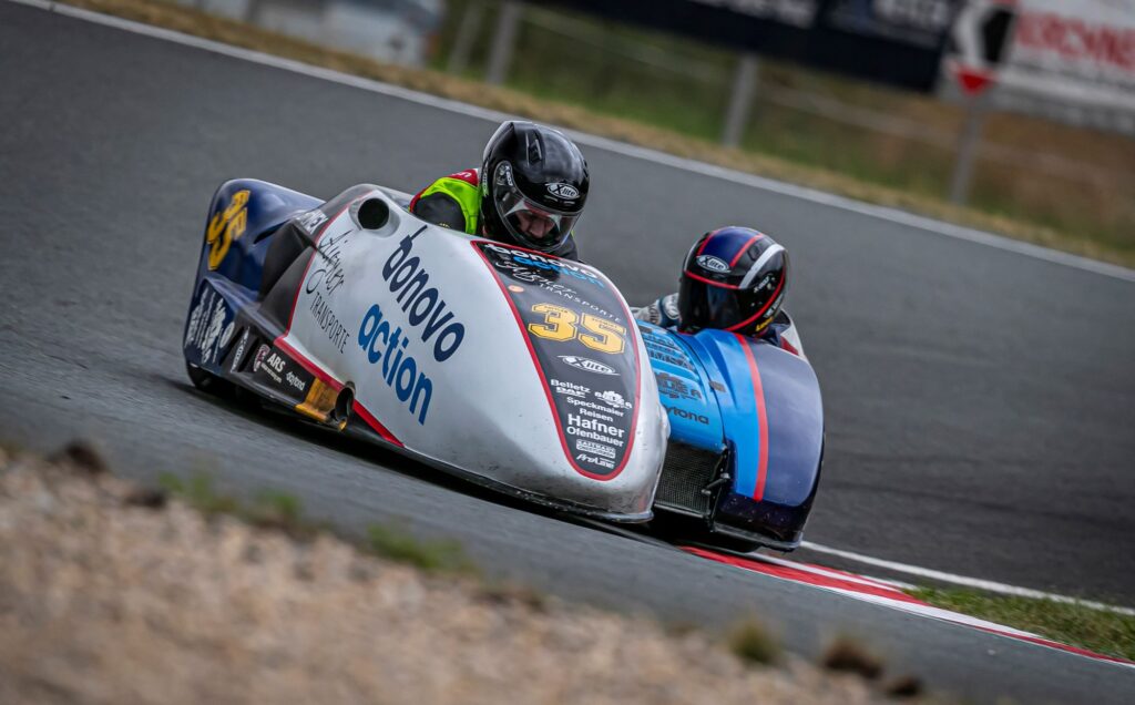 Josef Sattler und Luca Schmidt beim IDM Rennen in Schleiz 2023