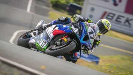 IDM SBK: Mikhalchik ohne Kompromisse zur Pole Position