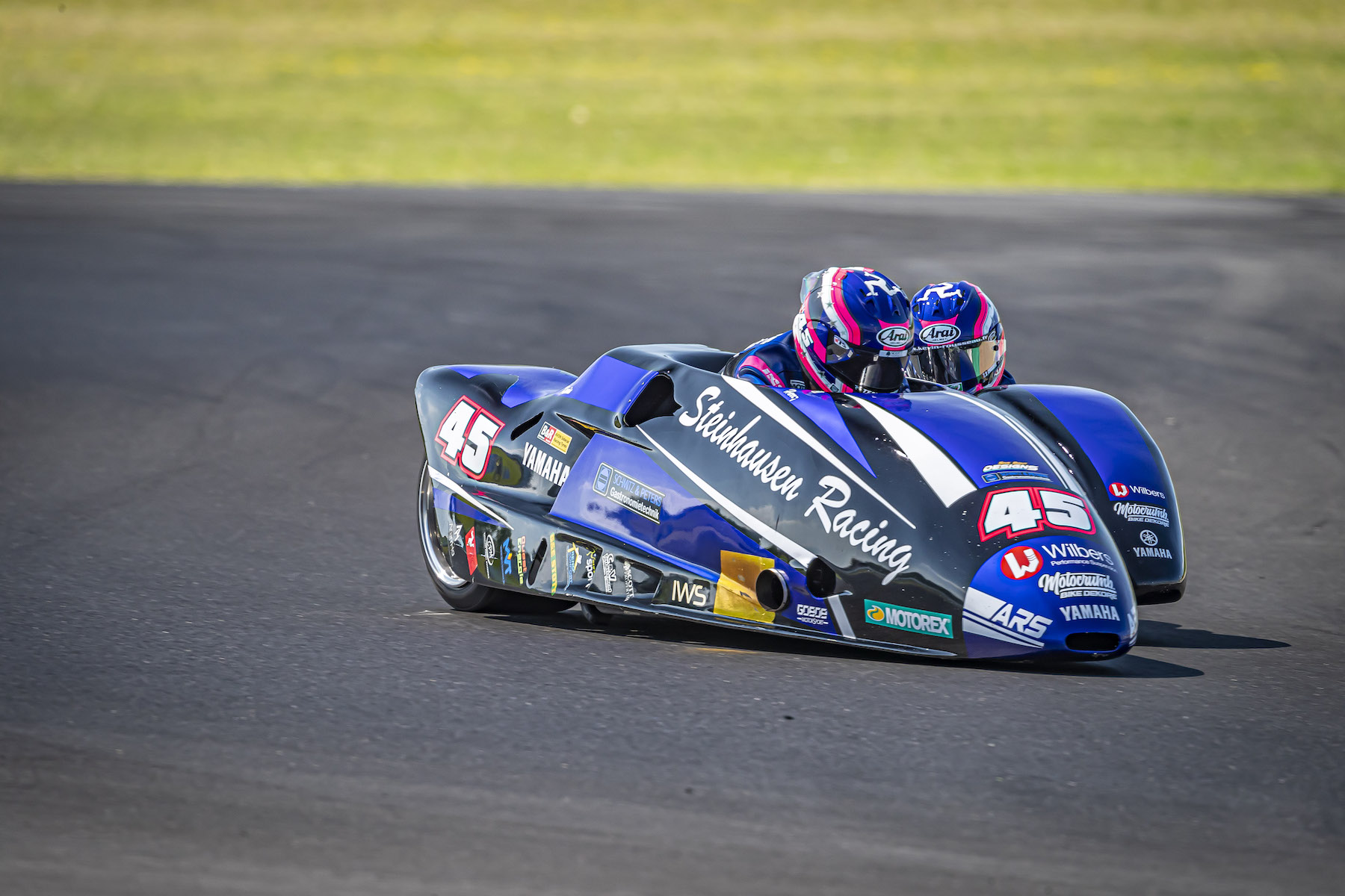 FIM/IDM Sidecar: Payne/Rousseau legen Tempo vor