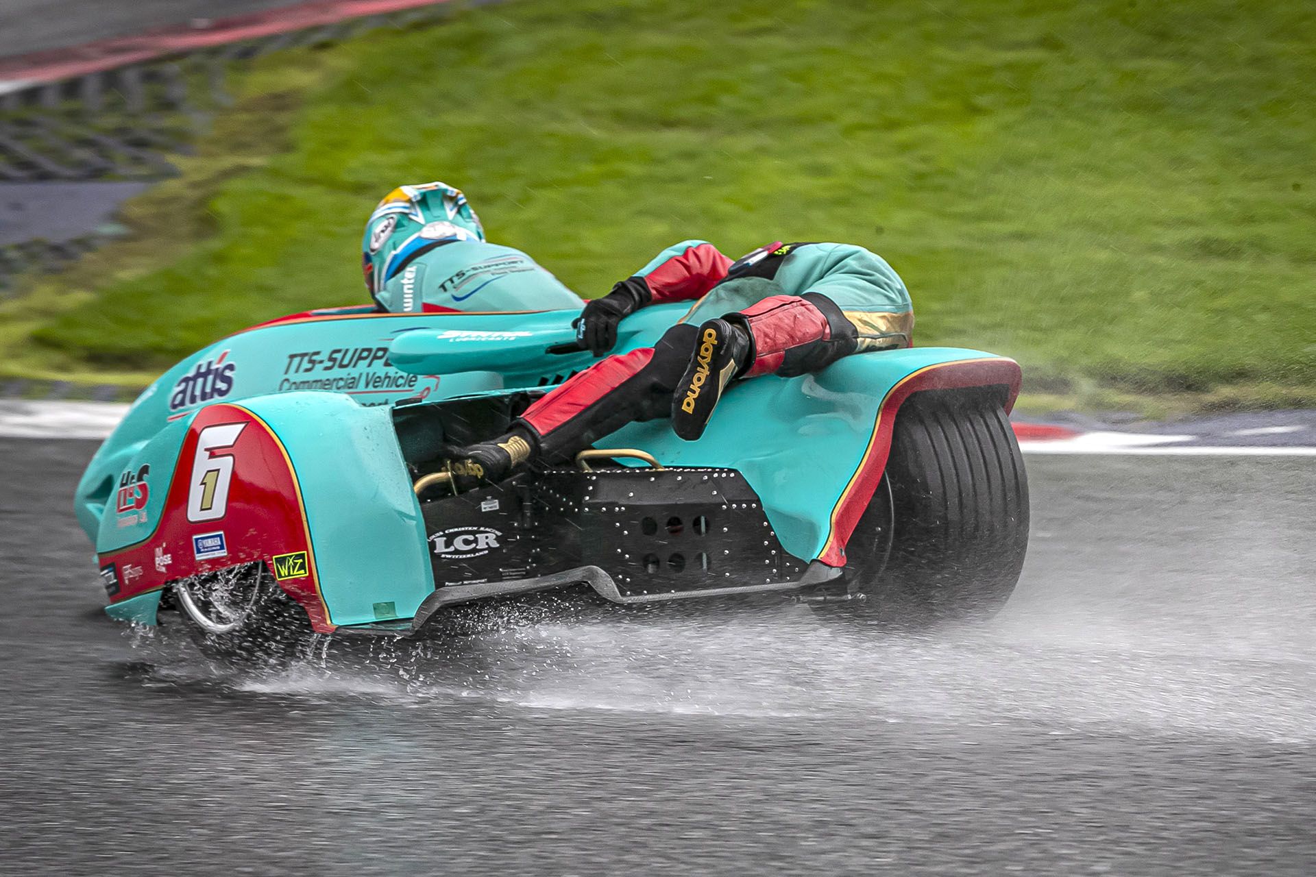 FIM/IDM Sidecar: Ellis/Clément mit Q1-Zeit auf Pole Position