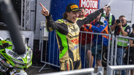 IDM SSP 300: Iglesias siegt, schwarze Flagge für Tonn