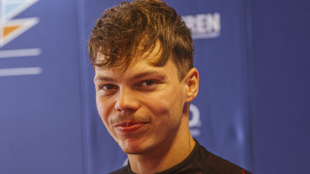 IDM SBK: Maximilian Kofler dockt auf Yamaha R1 an