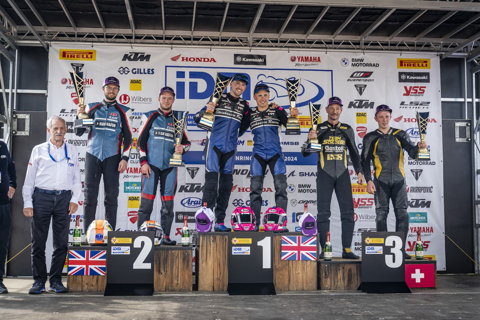 FIM/IDM Sidecar: Payne nutzt vorletzte Kurve für Sieg