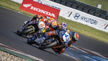 IDM SSP 300: Doppelsieg für Gaggi, volle Punkte für Buis