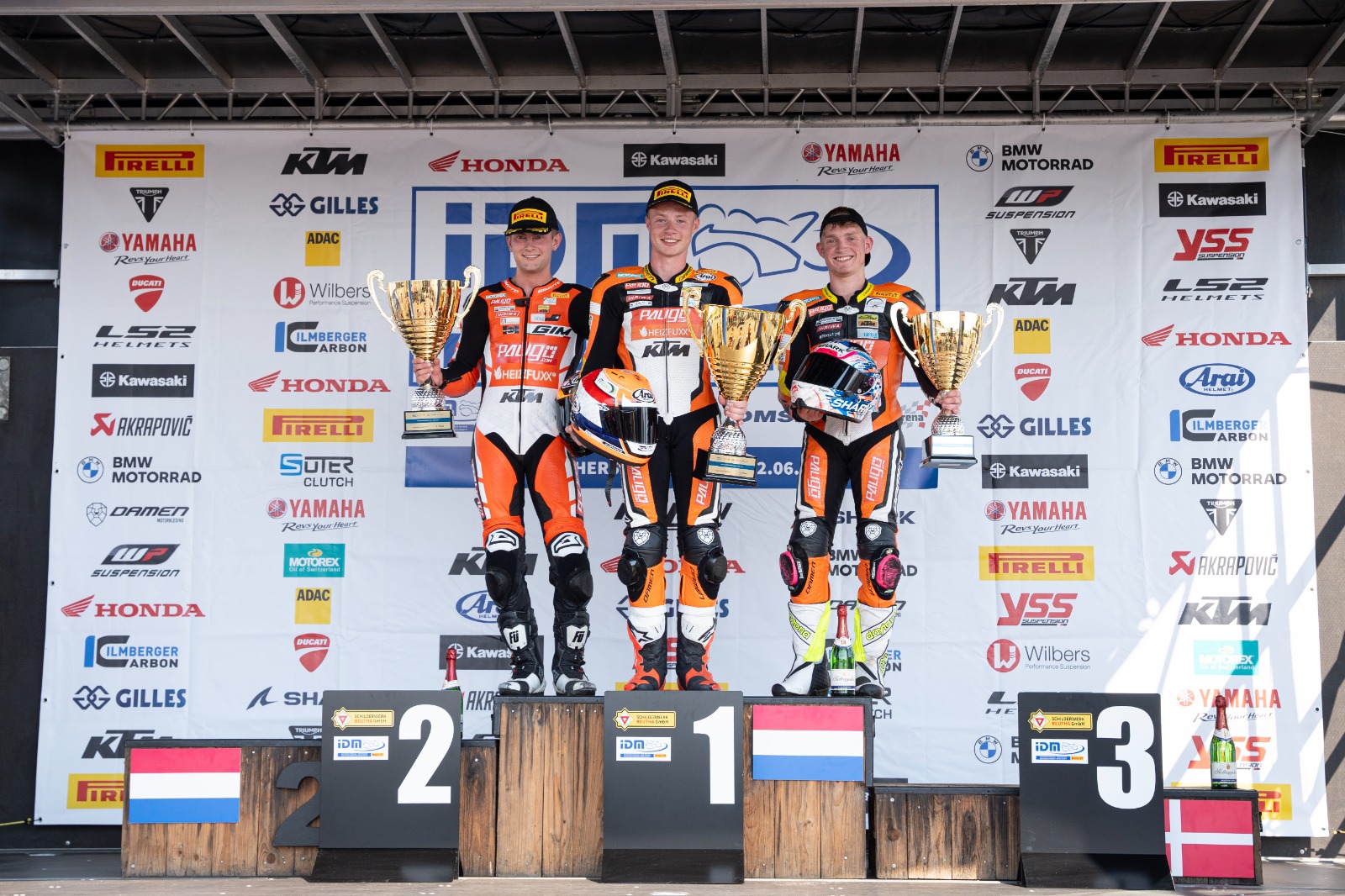 IDM SSP 300: Jeffrey Buis ändert Taktik und siegt