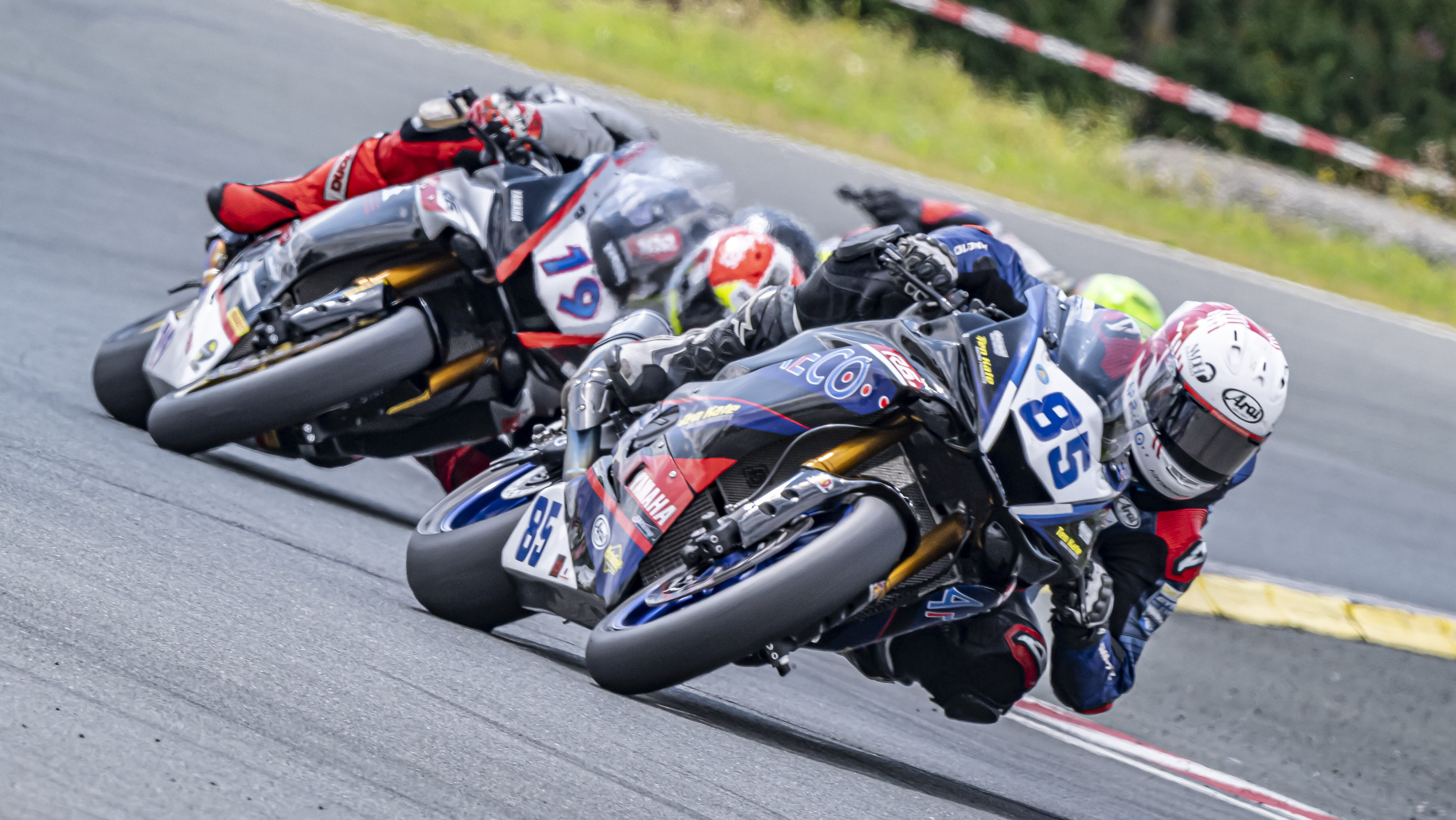 IDM SSP: Smits sahnt doppelt ab, Göttlicher beflügelt