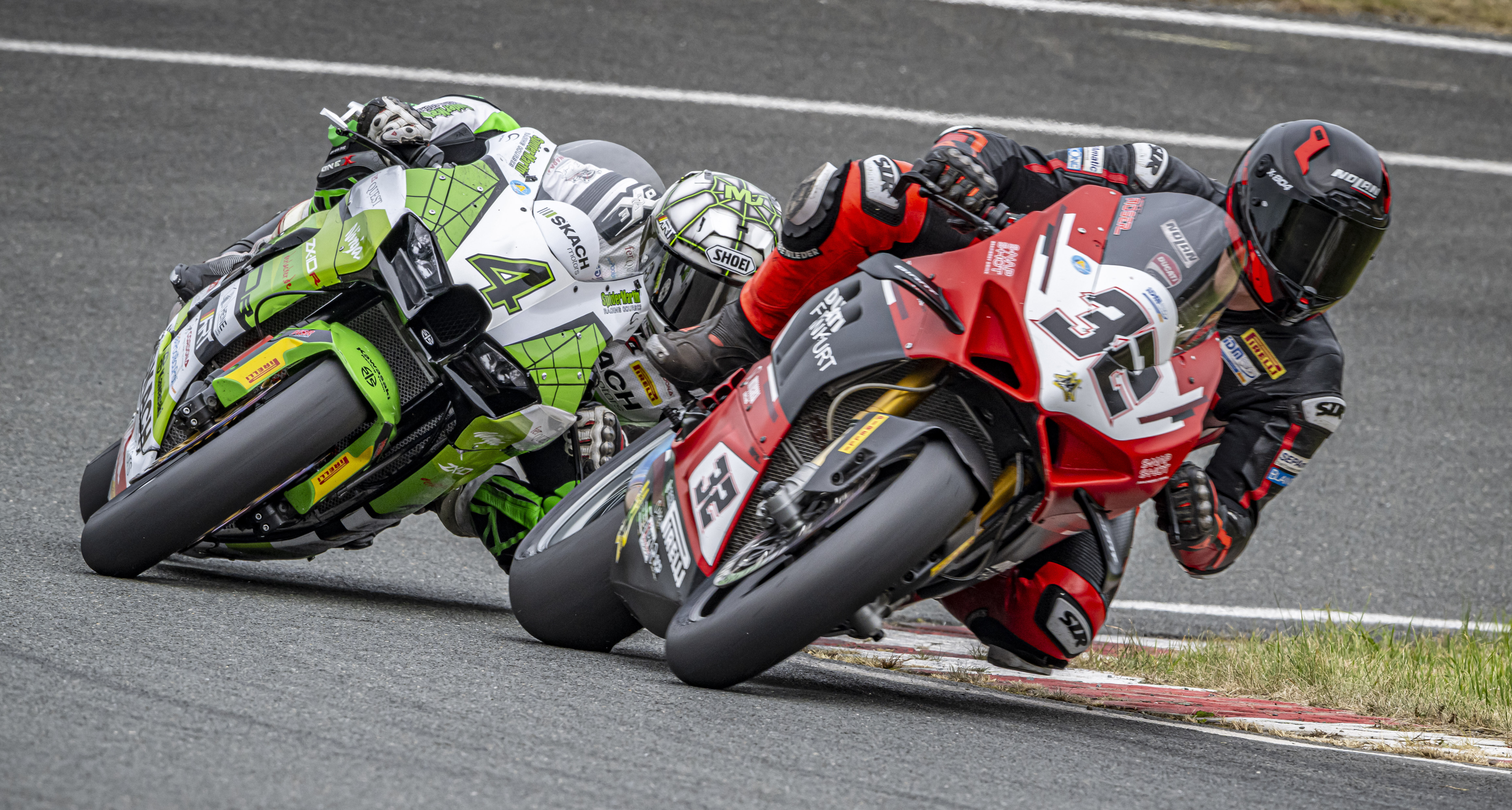 IDM SBK: Marc Moser hält die Ducati-Fahne alleine hoch