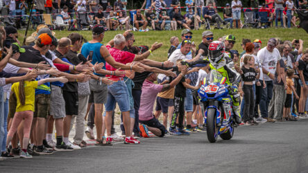 IDM: Die Serie macht das „grüne Wohnzimmer“ zum Hot-Spot