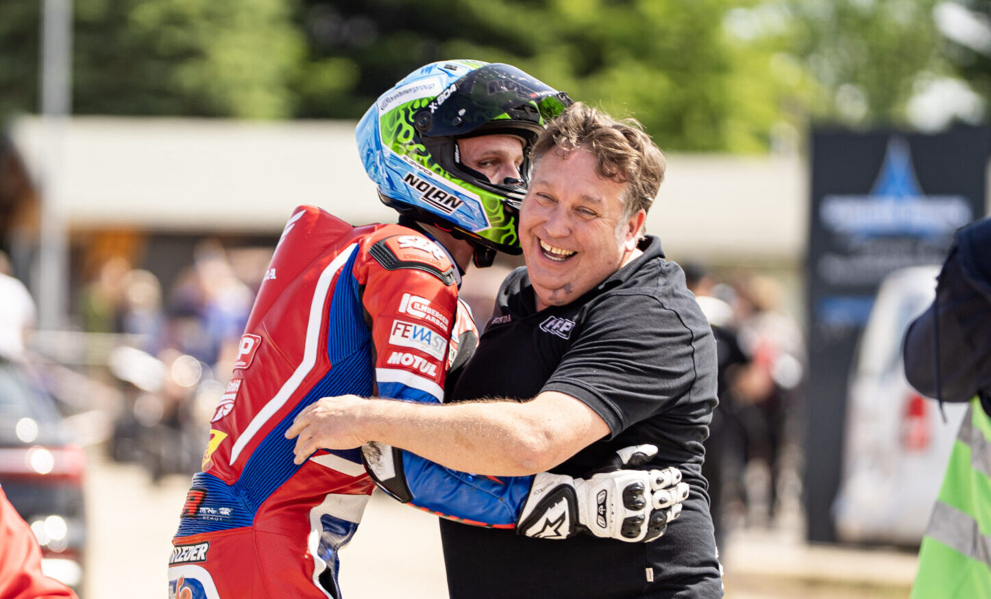 IDM SBK: Goldrichtige Wahl ermöglicht Sieg von Flo Alt