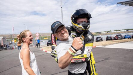 IDM SPB: Svendsen lässt sich Sieg nicht nehmen