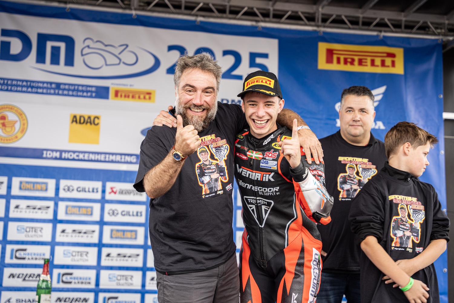 IDM SPB: Iglesias trotz Krankenhaus-Drama Champion