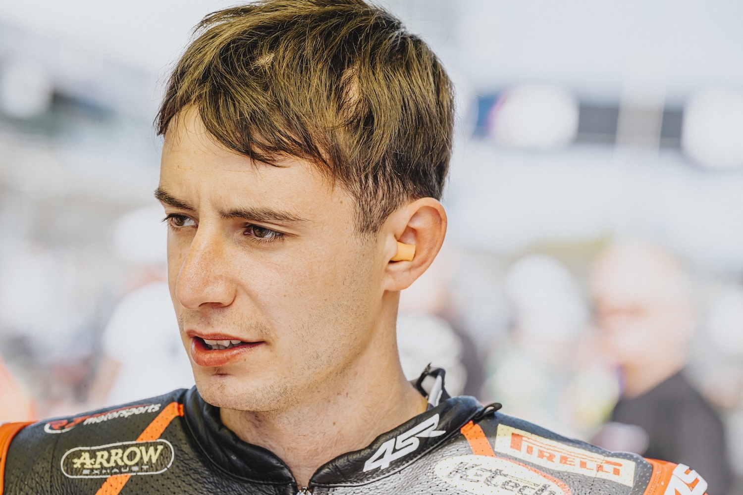 IDM SPB: Iglesias-Bravo unfit nach Sturz im Warm-up