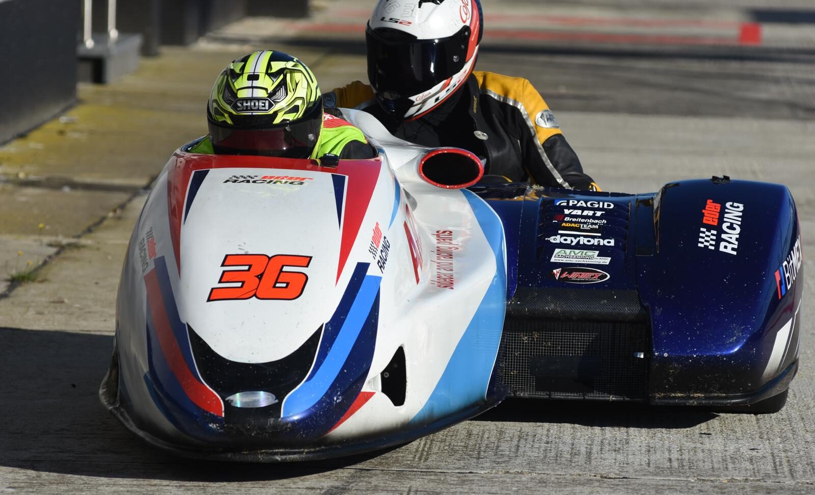 IDM SSP: Eder im Sidecar und de Vleeschauwer fliegt raus