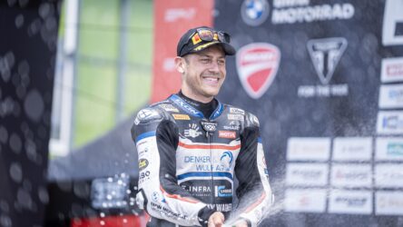 SBK: Premieren-Sieg für Rookie Schrötter