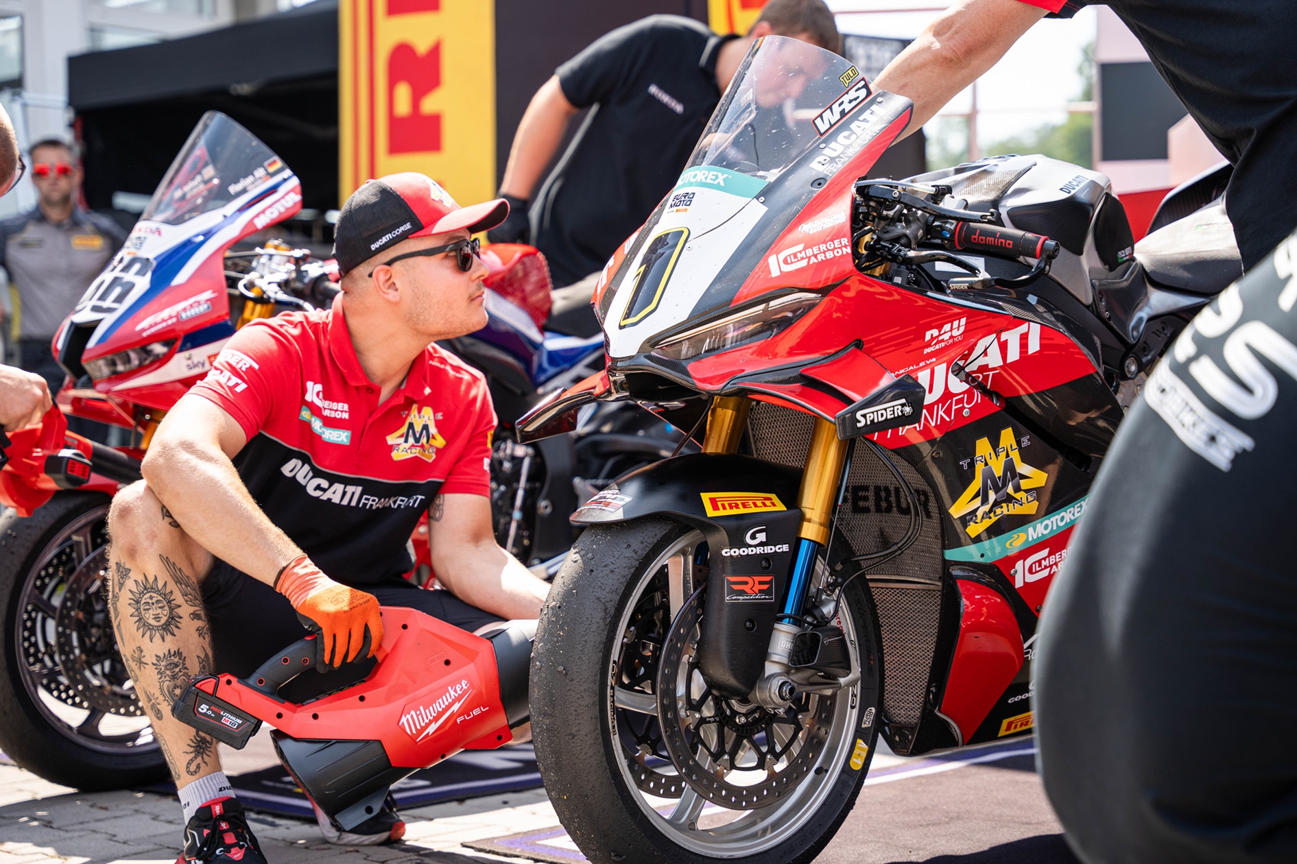 SBK: Tulovic Wins the 16-Round Battle in the Heat