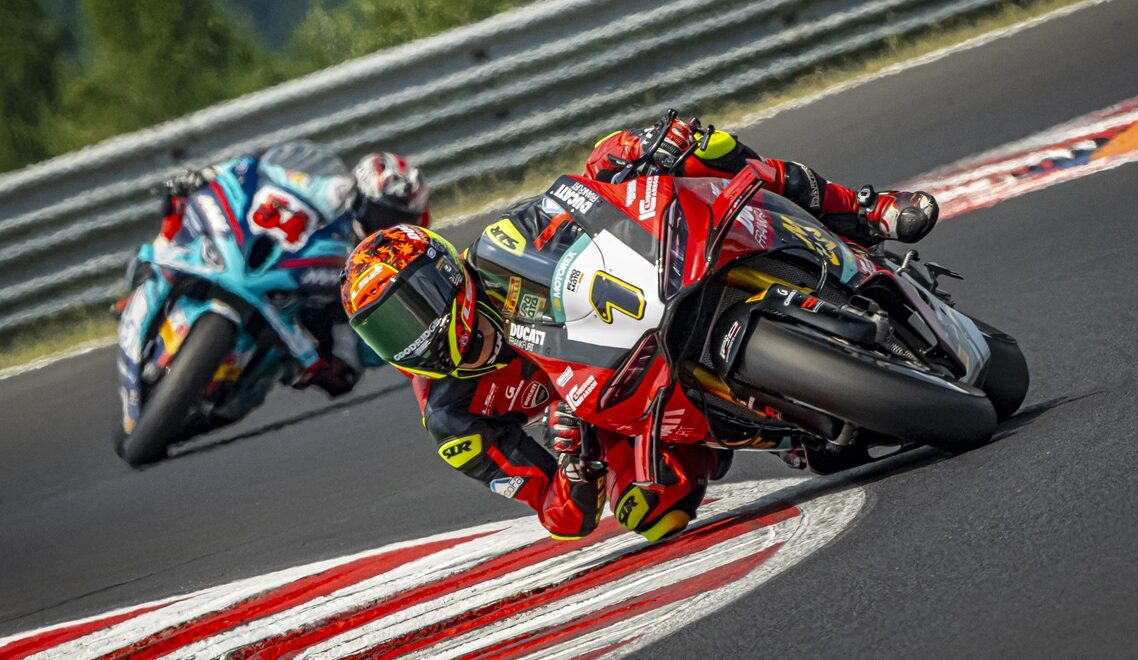 SBK: Tulovic schlägt zurück – Ducati mit Bestzeit in Most