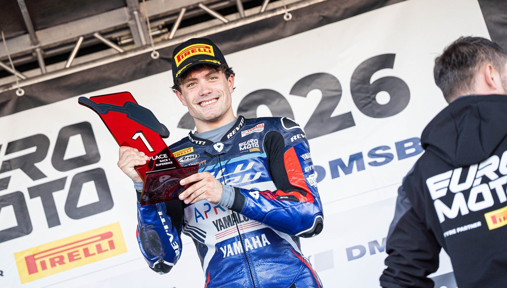 SBK: Smits siegt und Schrötter bleibt im Spiel